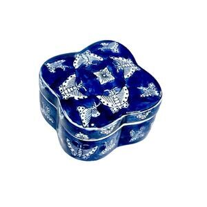 Chinese Ceramic Butterfly Shape Trinket Box Hand Painted Blue White Vintage